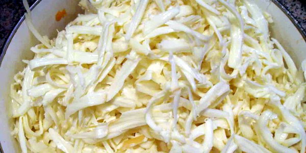 Салаты с майонезом на шведском столе. Алиса ингредиенты. Алиса ингредиенты. Алиса в стране кошмаров алиса. Алиса ингредиенты.